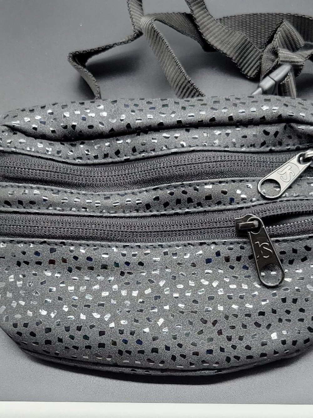 JanSport Hippyland Black Waist Pack Zip, Adjustable Strap, 2 Pockets
